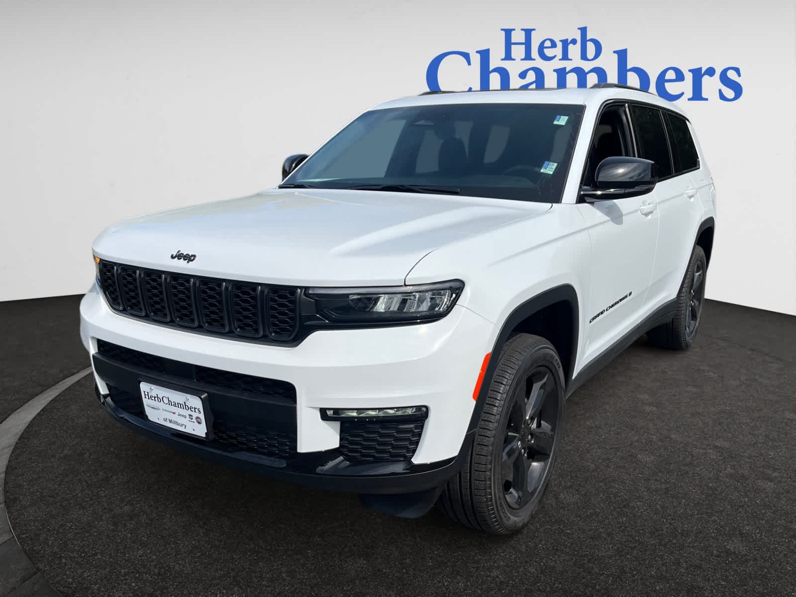 new 2025 Jeep Grand Cherokee car, priced at $52,240