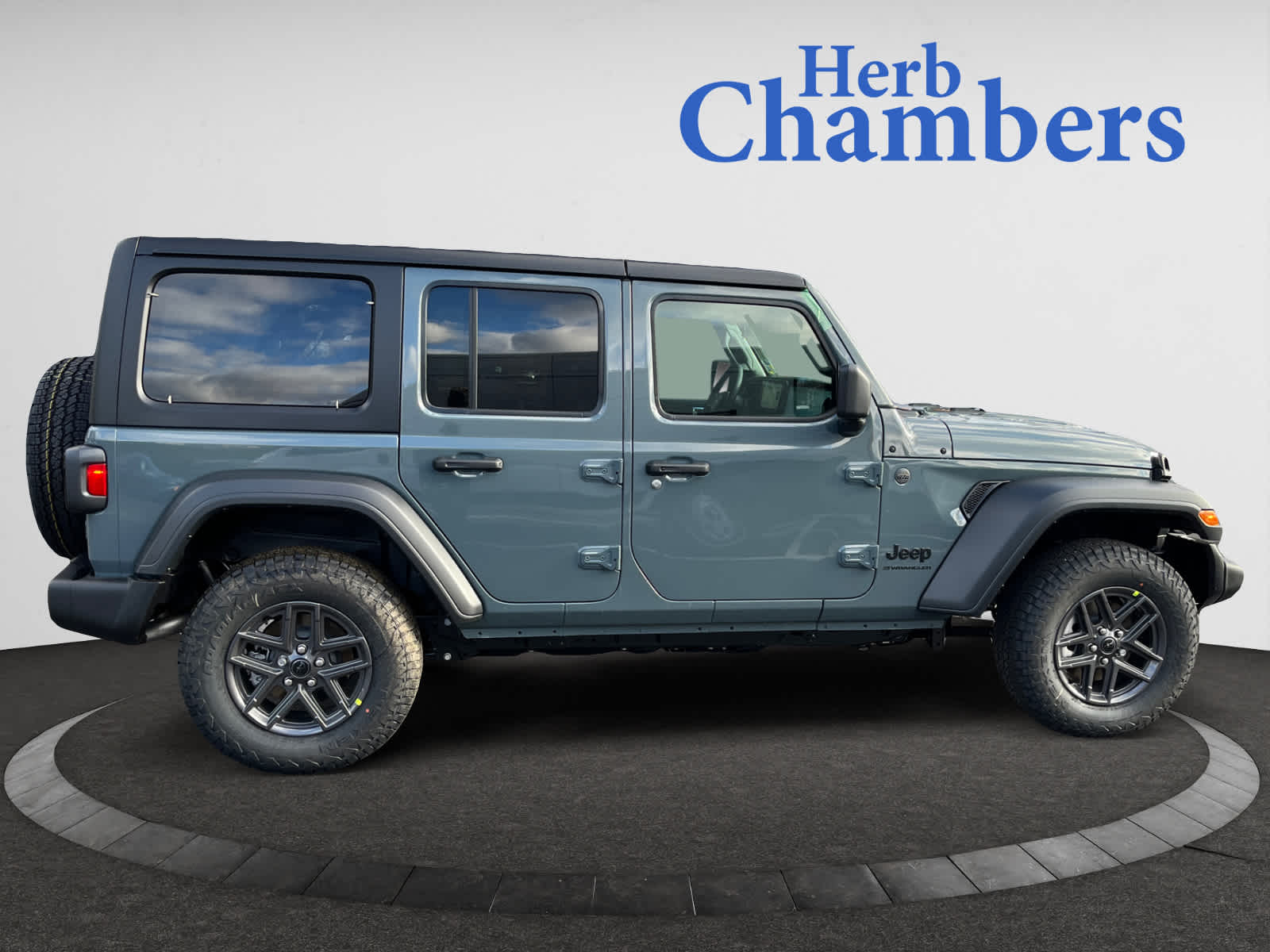 new 2026 Jeep Wrangler car, priced at $51,525