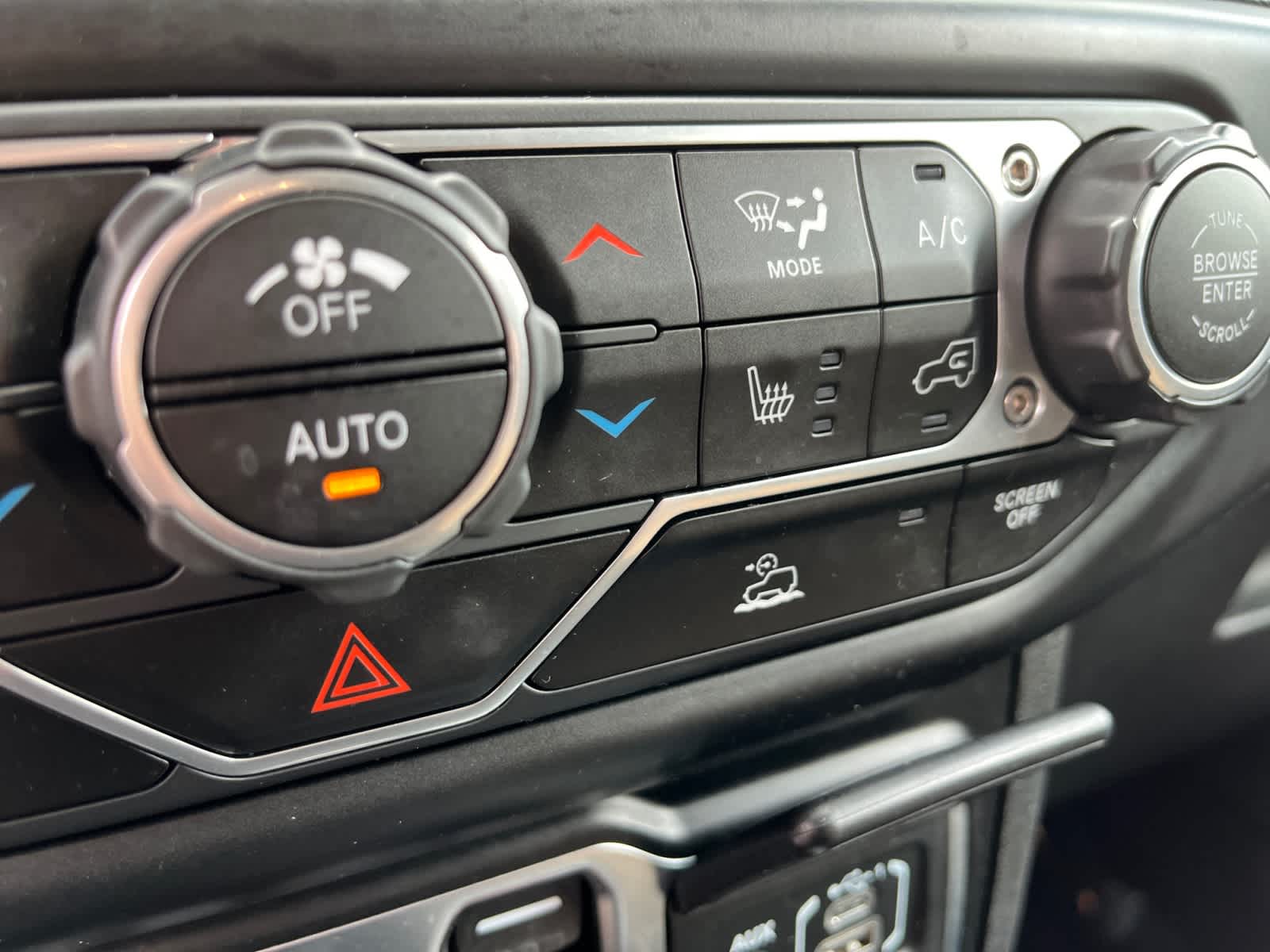 used 2022 Jeep Gladiator car, priced at $32,987