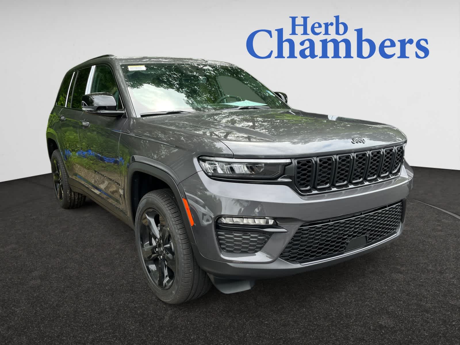 new 2025 Jeep Grand Cherokee car, priced at $52,735