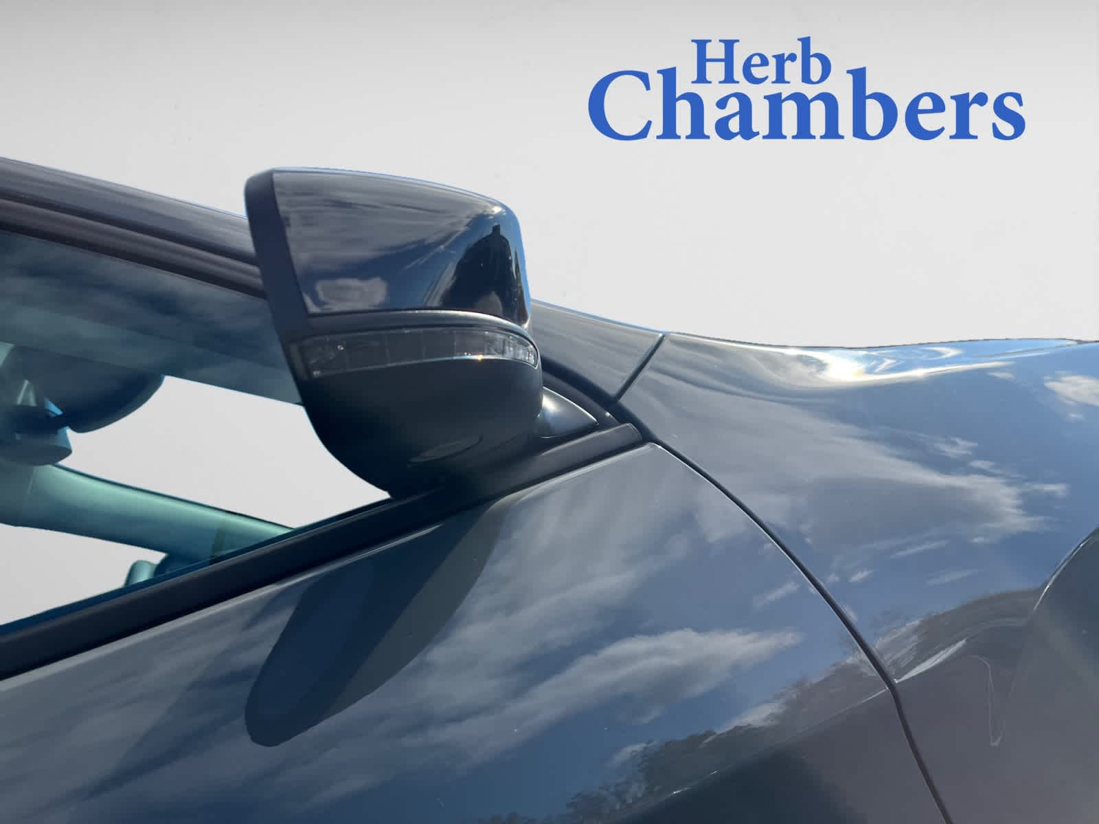 used 2023 Jeep Cherokee car, priced at $27,194
