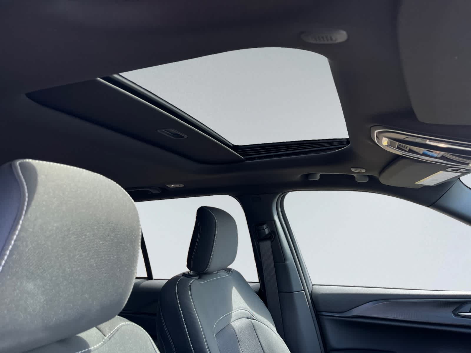 new 2025 Jeep Grand Cherokee car, priced at $41,780