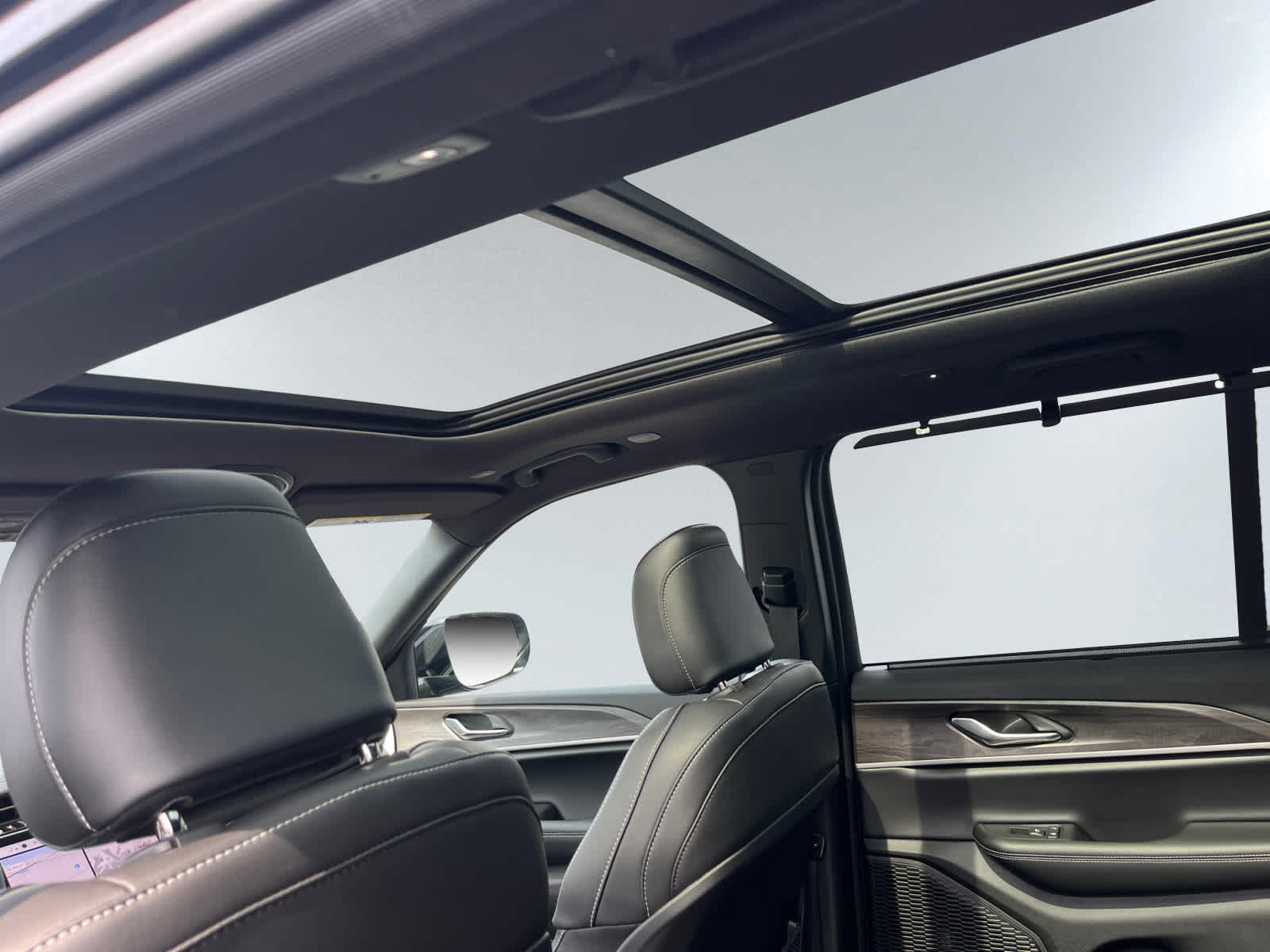 new 2025 Jeep Grand Cherokee car, priced at $52,935