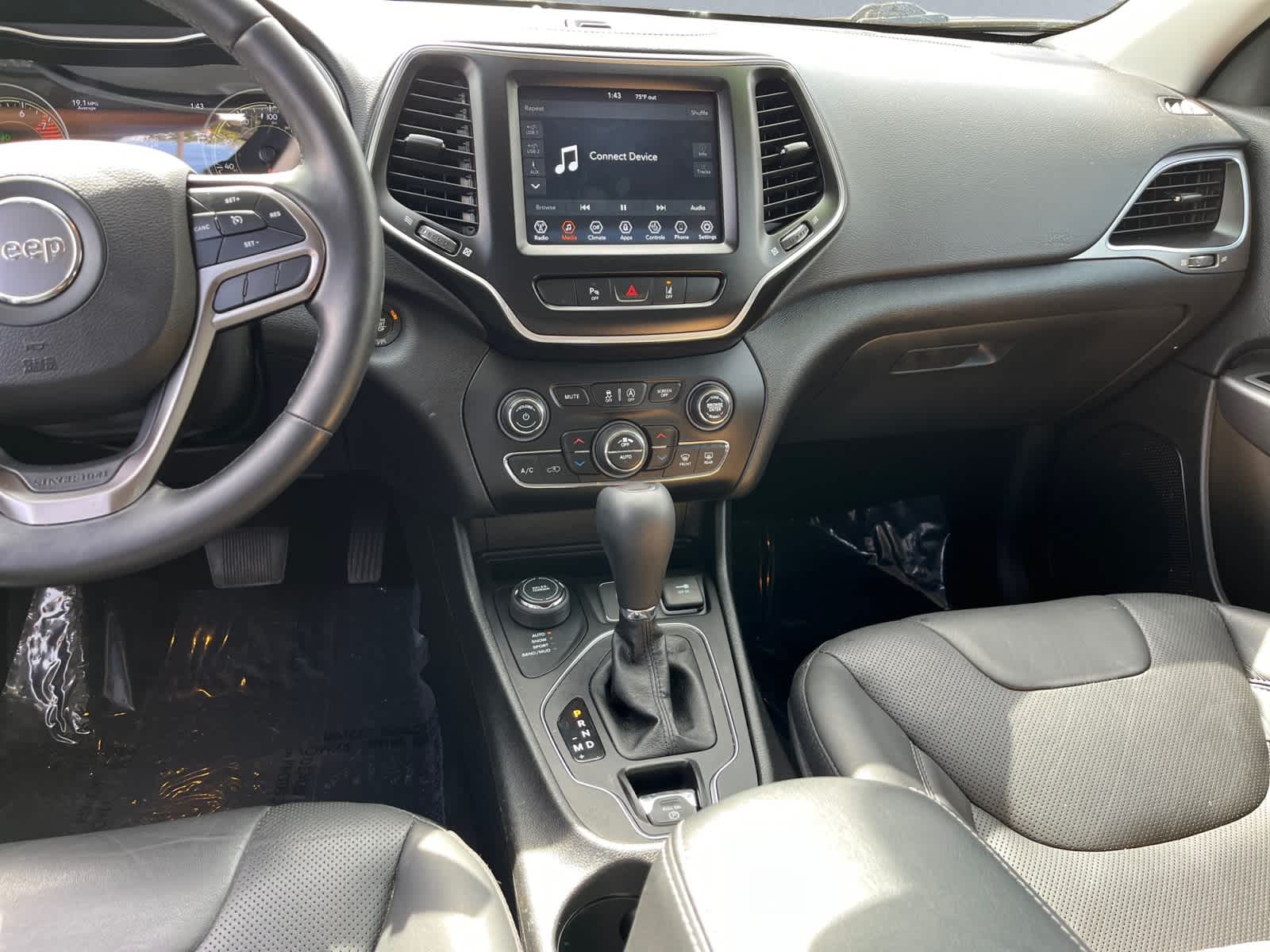used 2021 Jeep Cherokee car, priced at $23,294