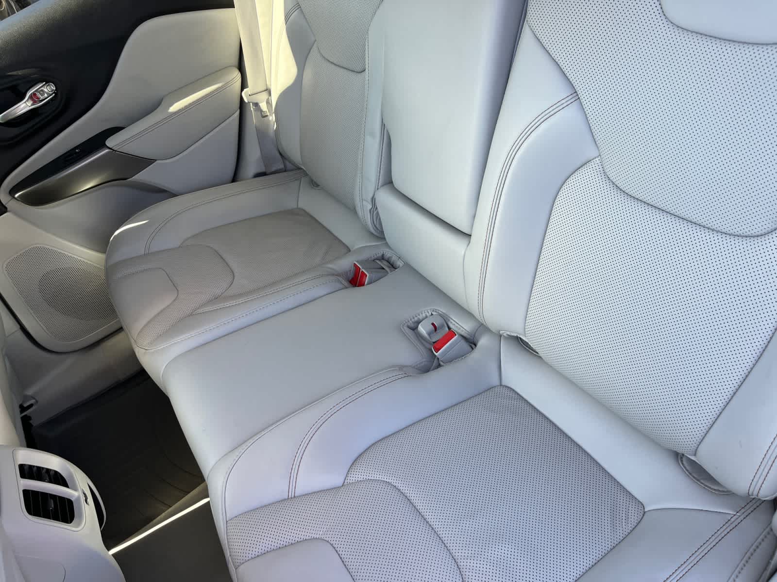 used 2021 Jeep Cherokee car, priced at $19,761