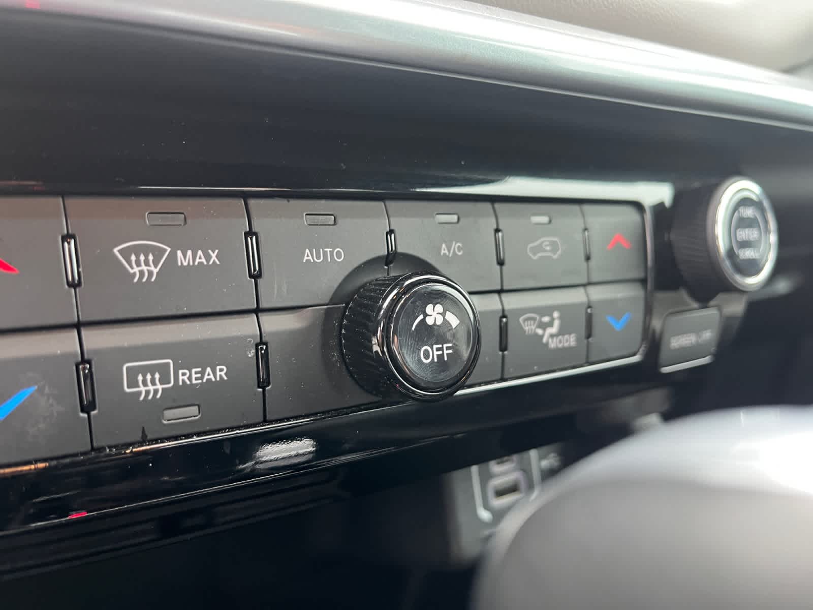 used 2025 Jeep Compass car, priced at $28,216