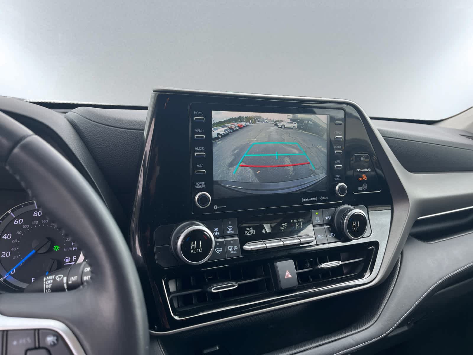 used 2020 Toyota Highlander car, priced at $26,894