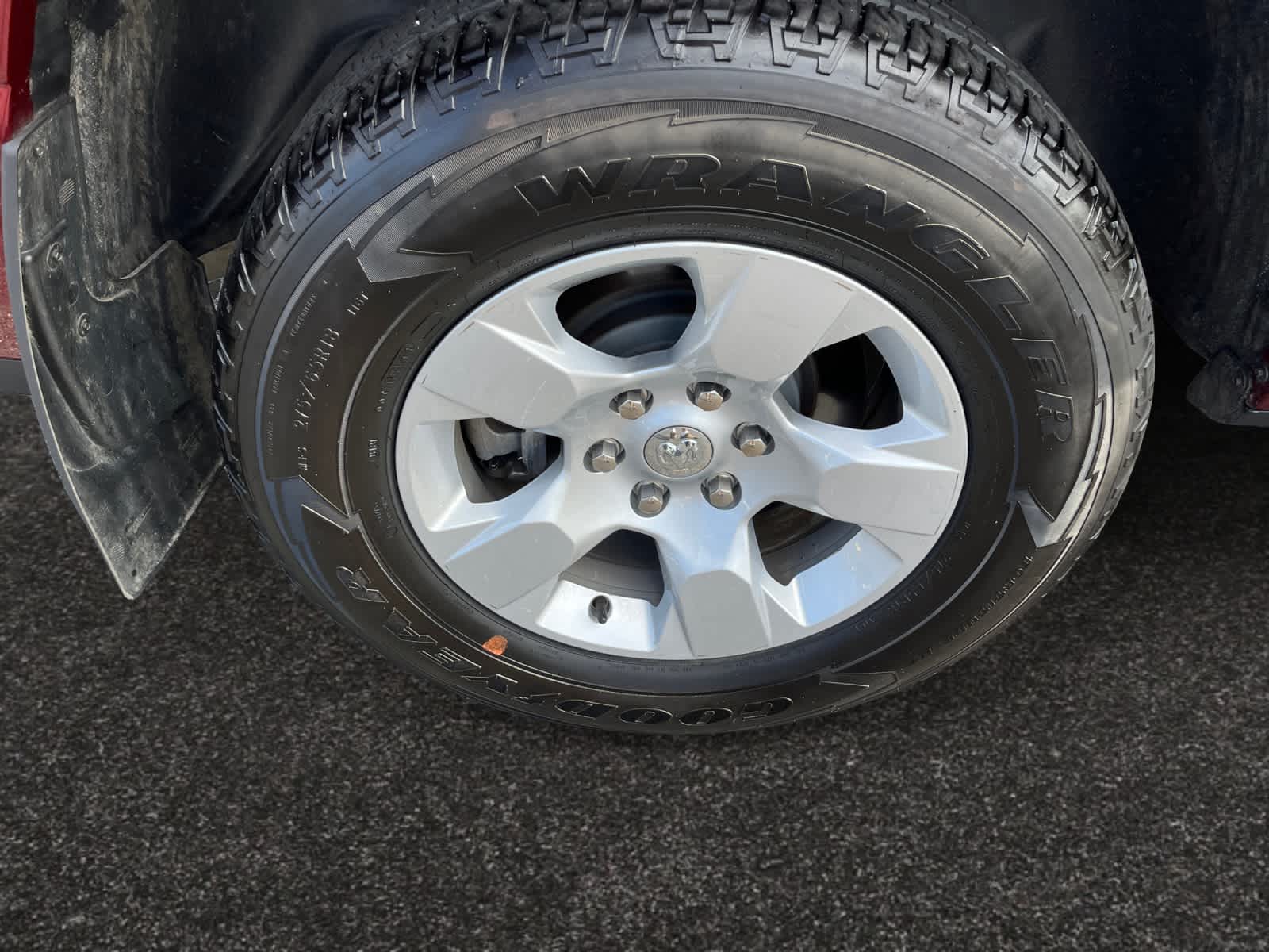 used 2023 Ram 1500 car, priced at $35,682