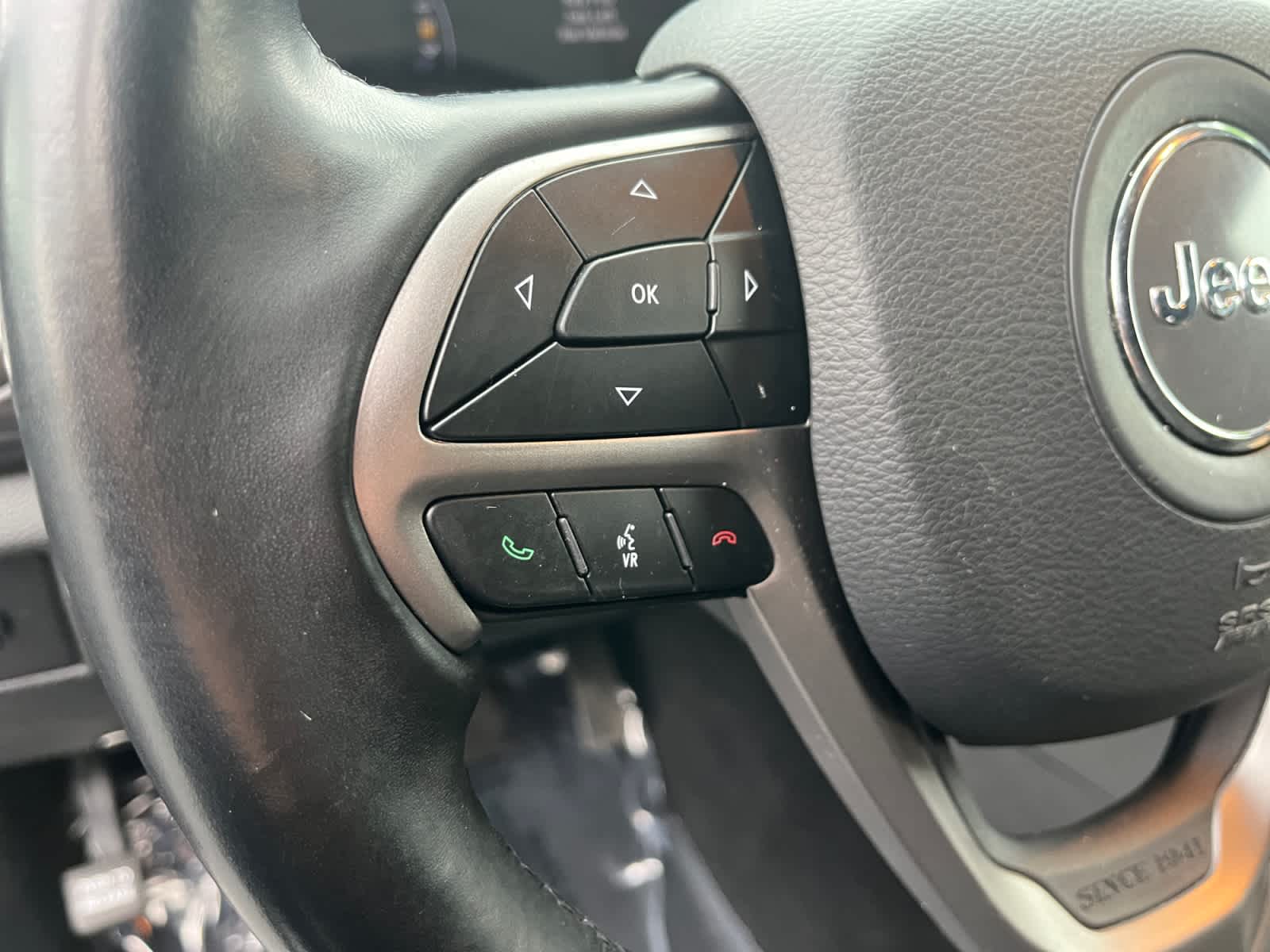 used 2021 Jeep Grand Cherokee car, priced at $22,494