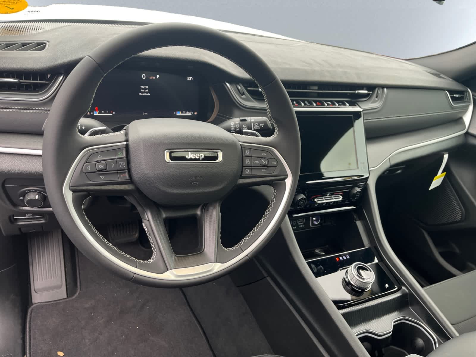 new 2025 Jeep Grand Cherokee car, priced at $37,680