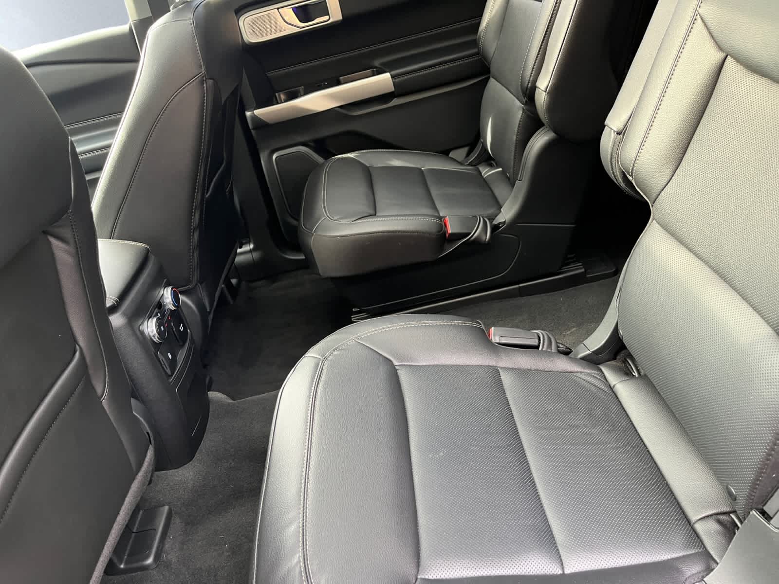 used 2022 Ford Explorer car, priced at $35,494