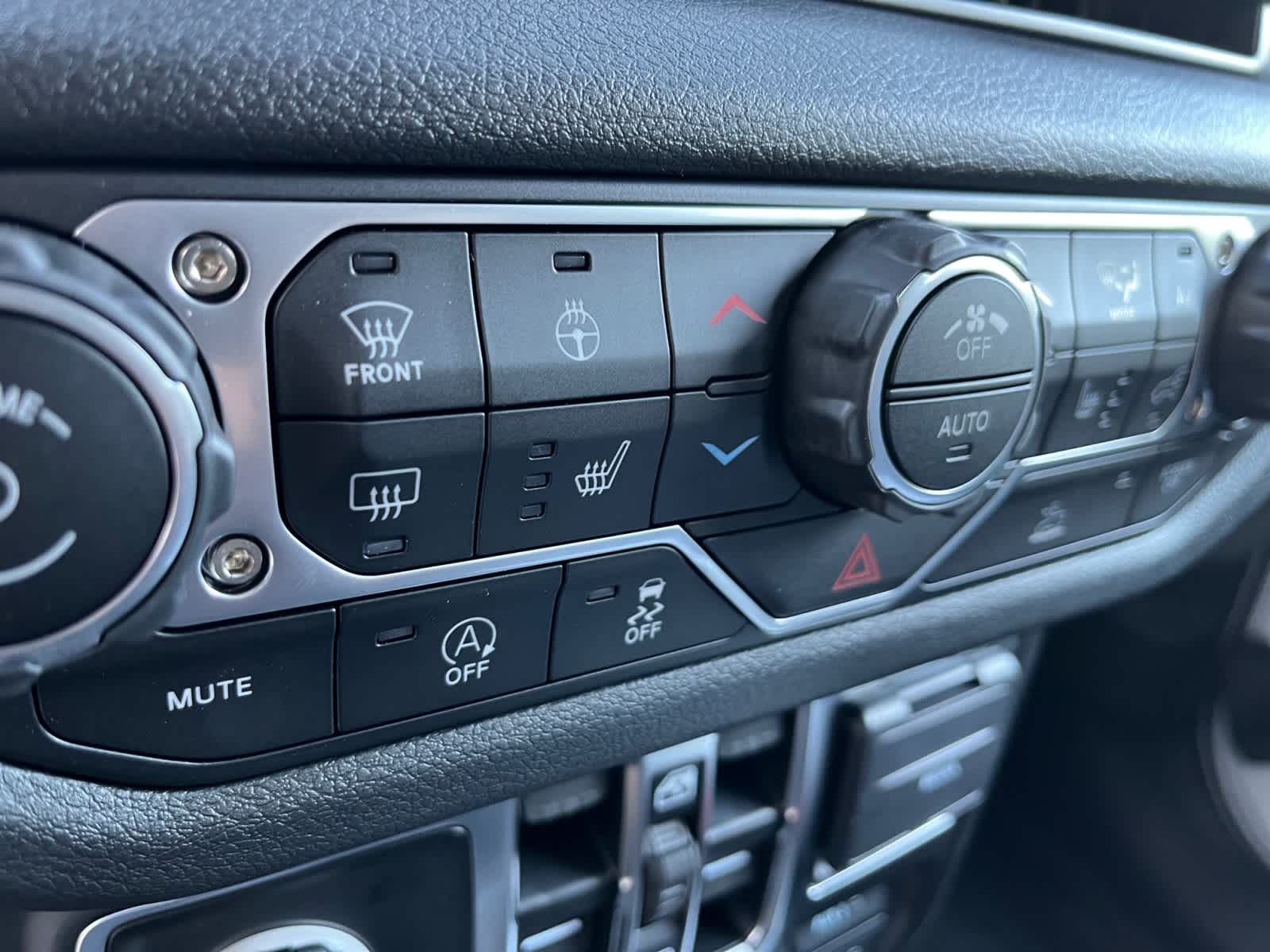 new 2025 Jeep Wrangler car, priced at $52,480