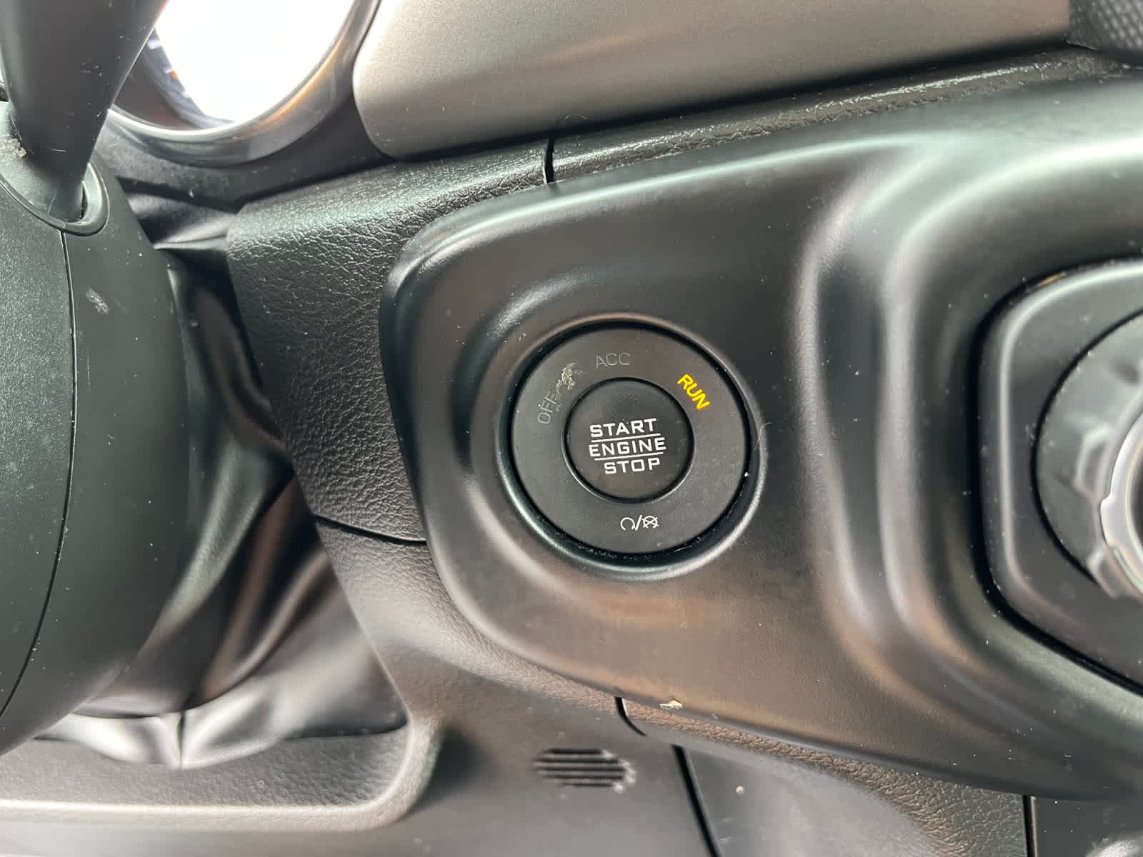 used 2022 Jeep Gladiator car, priced at $32,987