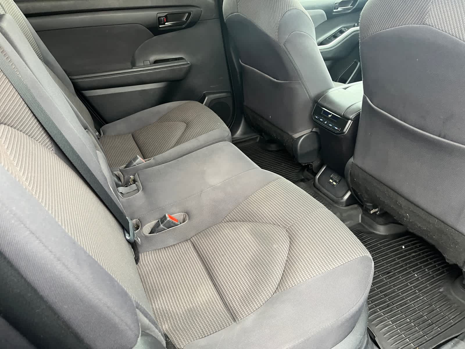 used 2020 Toyota Highlander car, priced at $26,894