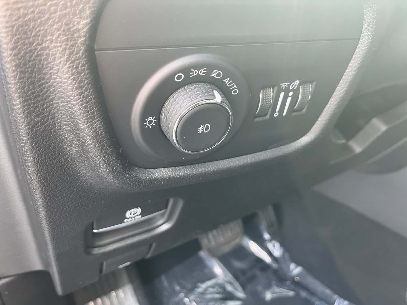 used 2024 Jeep Grand Cherokee car, priced at $33,987