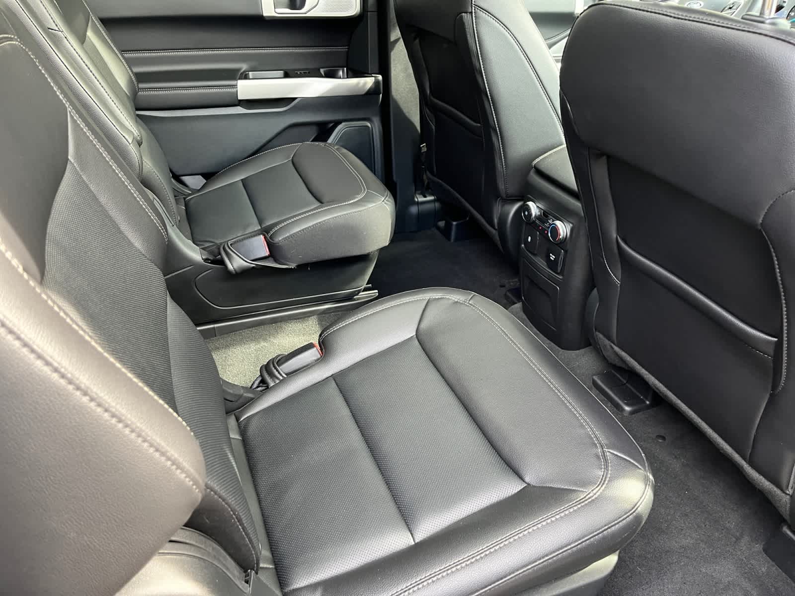 used 2022 Ford Explorer car, priced at $35,494
