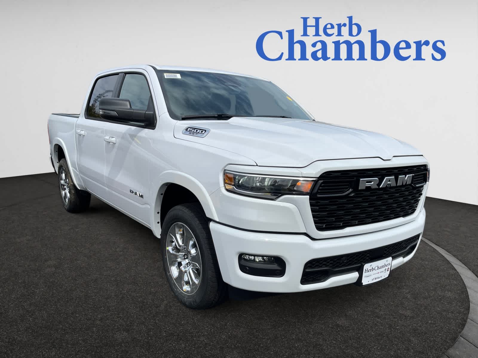 new 2025 Ram 1500 car, priced at $61,680