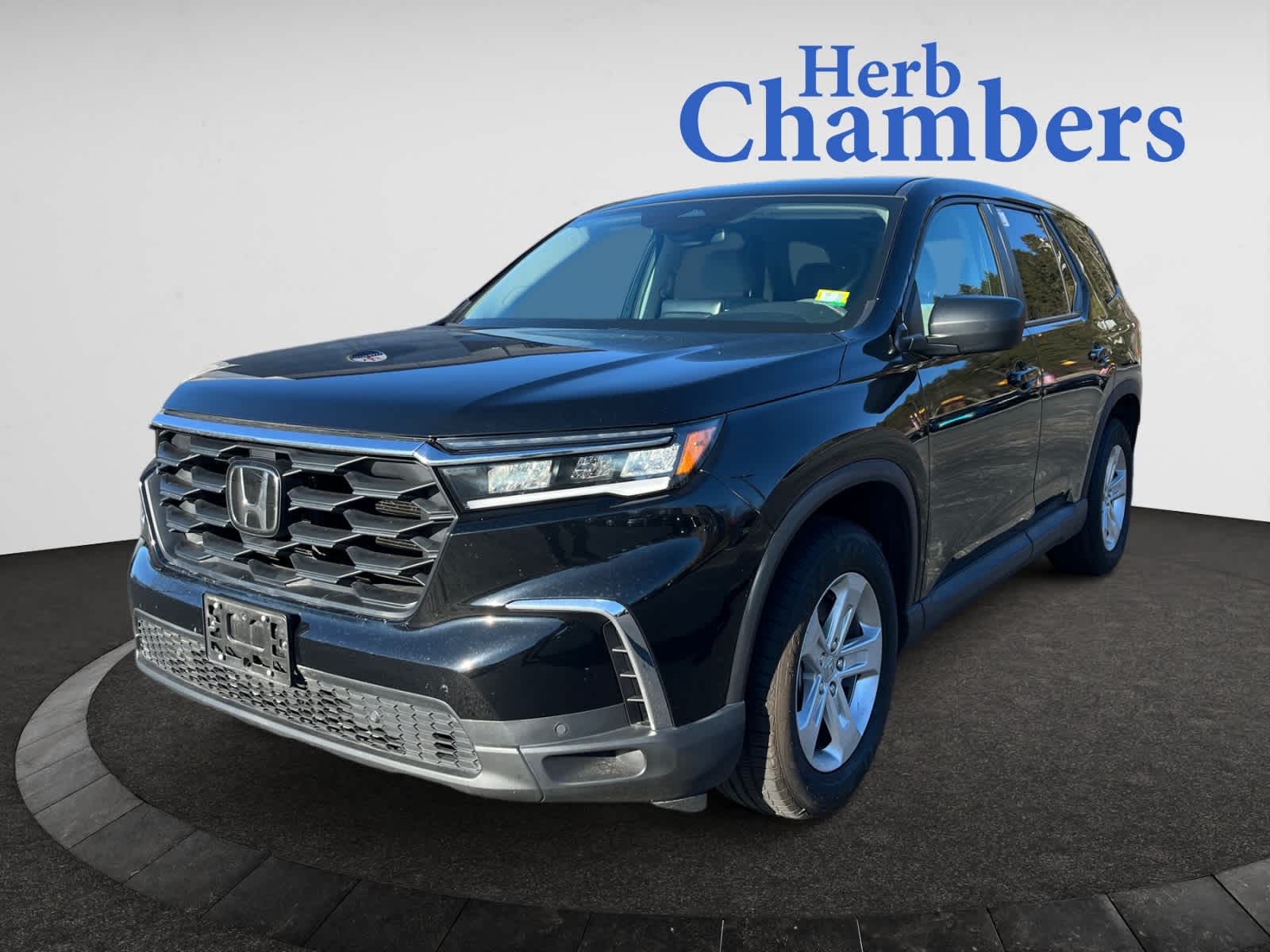 used 2023 Honda Pilot car, priced at $33,043