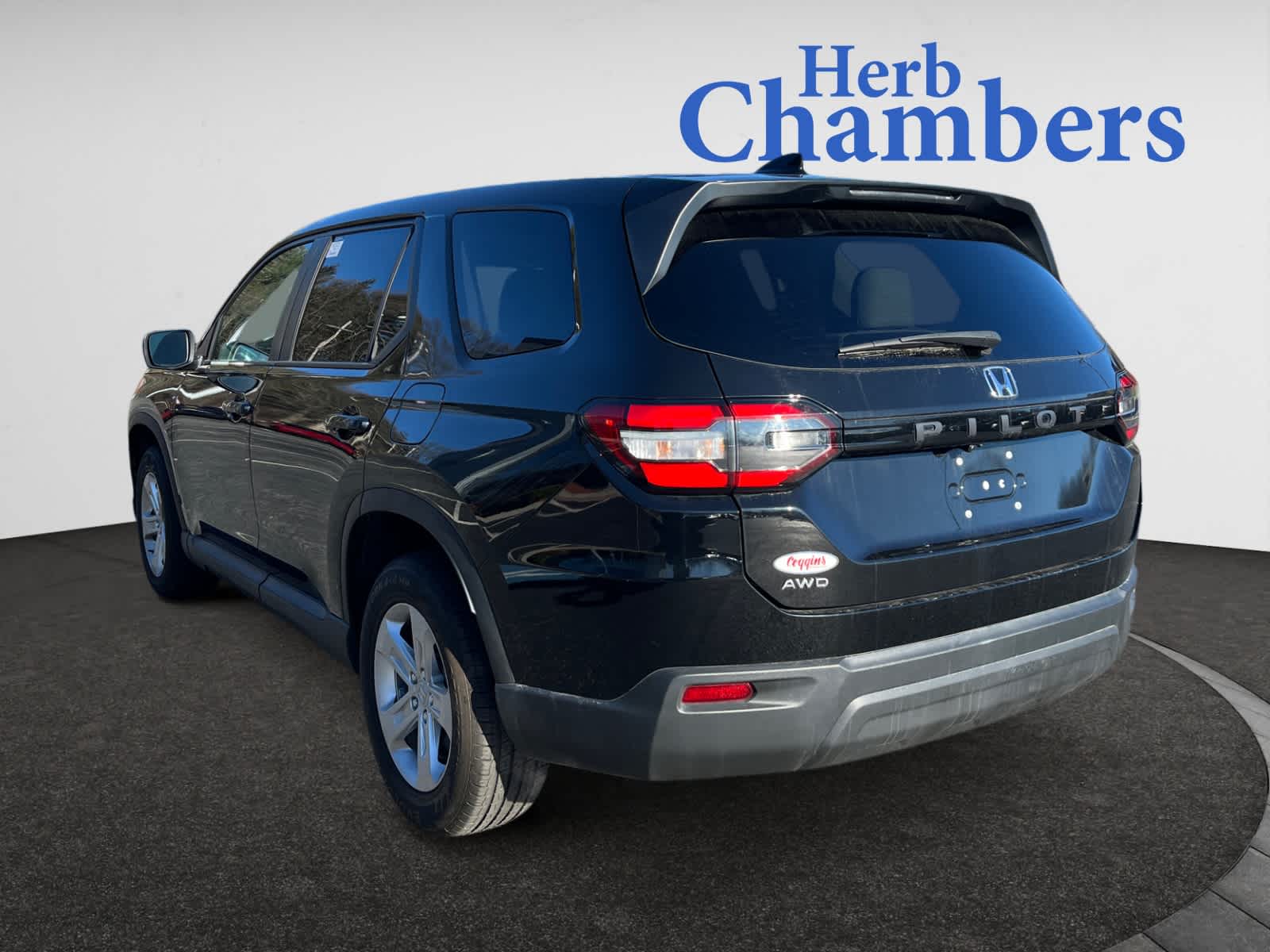 used 2023 Honda Pilot car, priced at $33,043