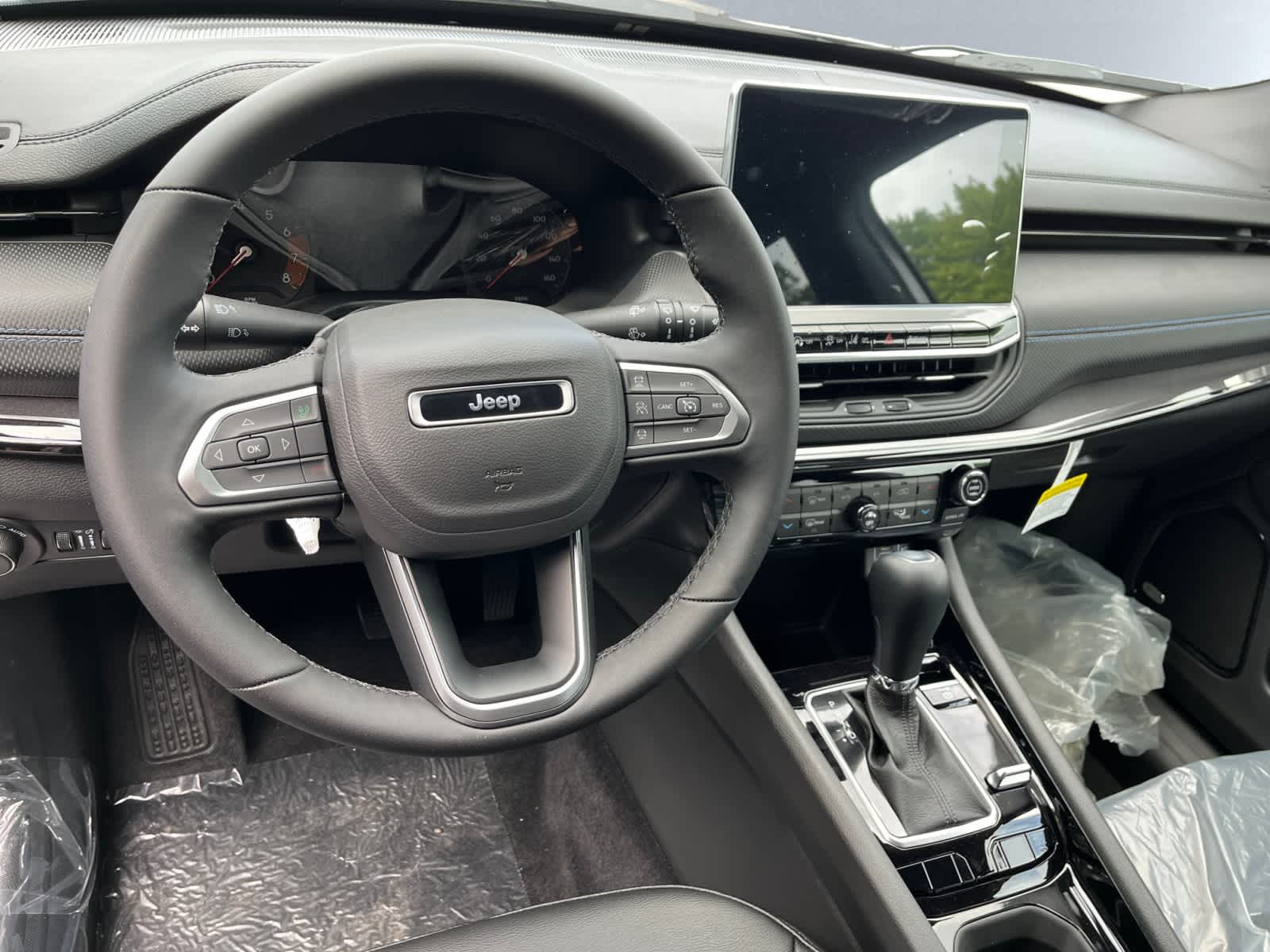 new 2025 Jeep Compass car, priced at $40,105