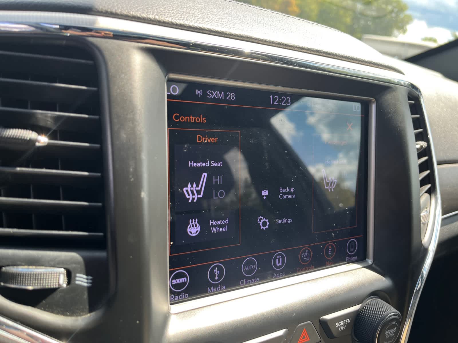 used 2018 Jeep Grand Cherokee car, priced at $14,987