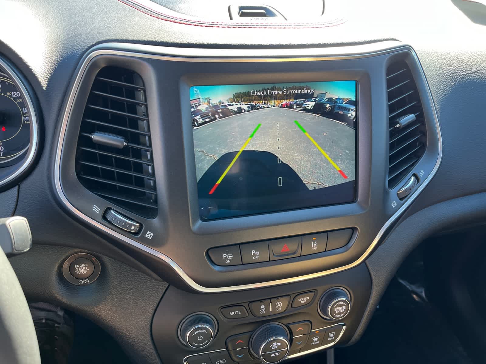 used 2023 Jeep Cherokee car, priced at $27,294