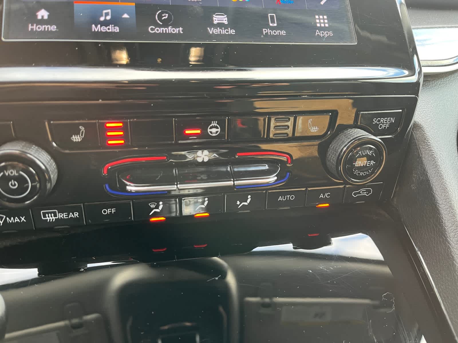 used 2021 Jeep Grand Cherokee L car, priced at $22,776