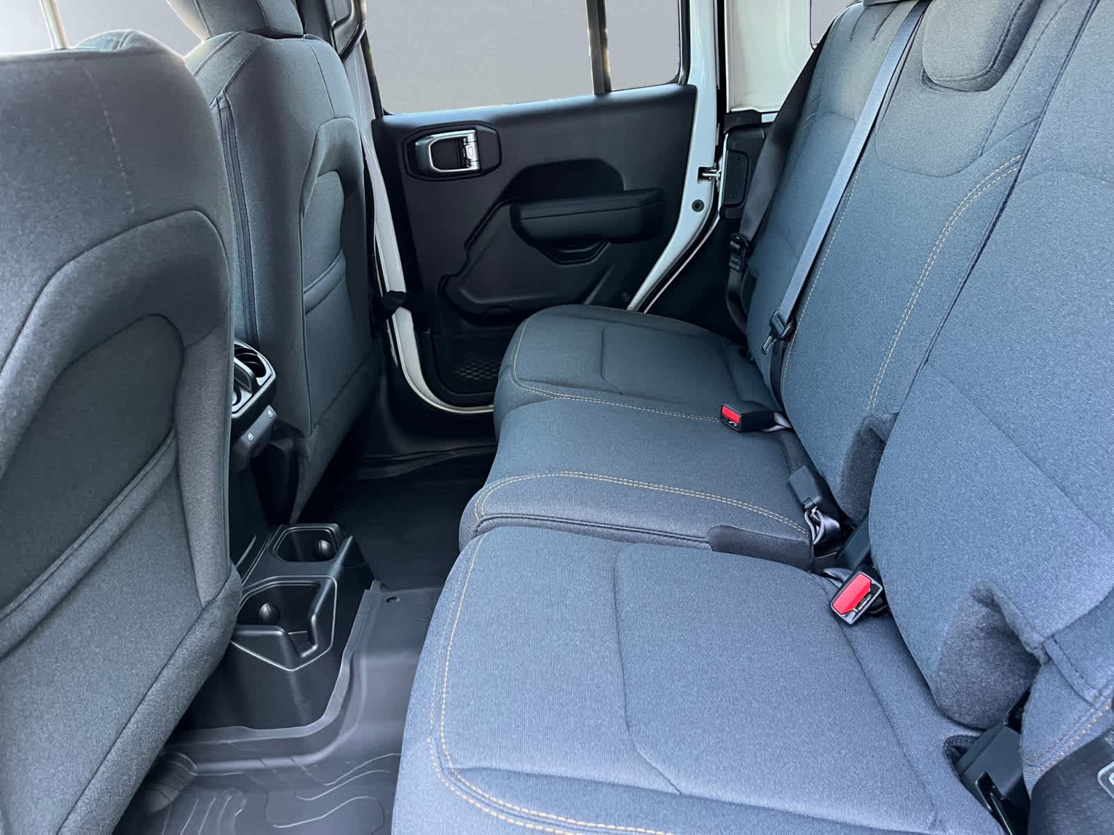 new 2025 Jeep Wrangler car, priced at $52,480