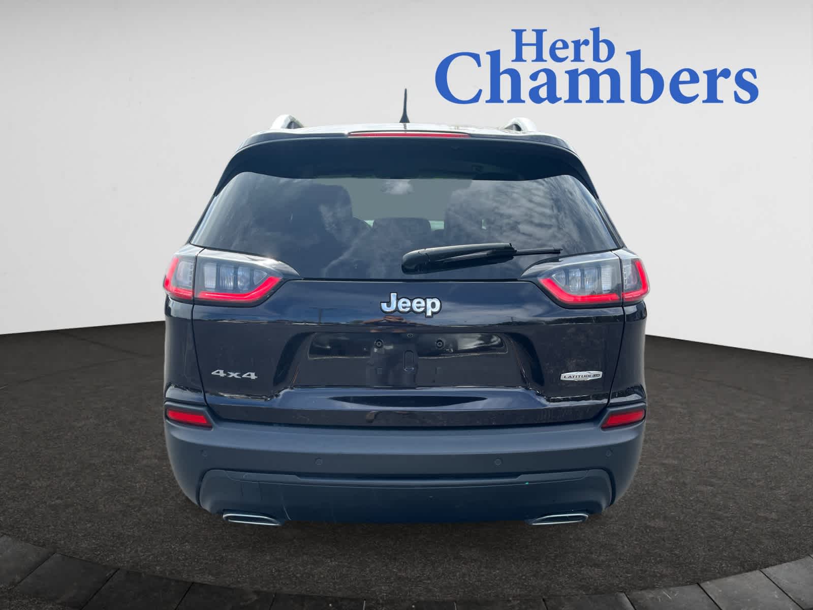 used 2021 Jeep Cherokee car, priced at $23,294