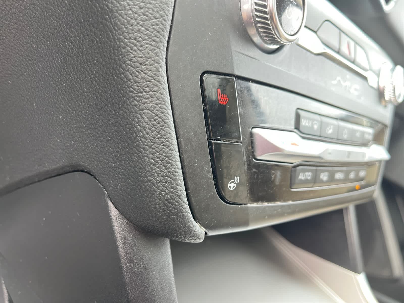 used 2020 Ford Explorer car, priced at $19,649