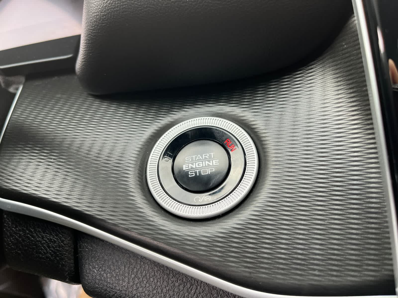 used 2024 Jeep Grand Cherokee car, priced at $32,280