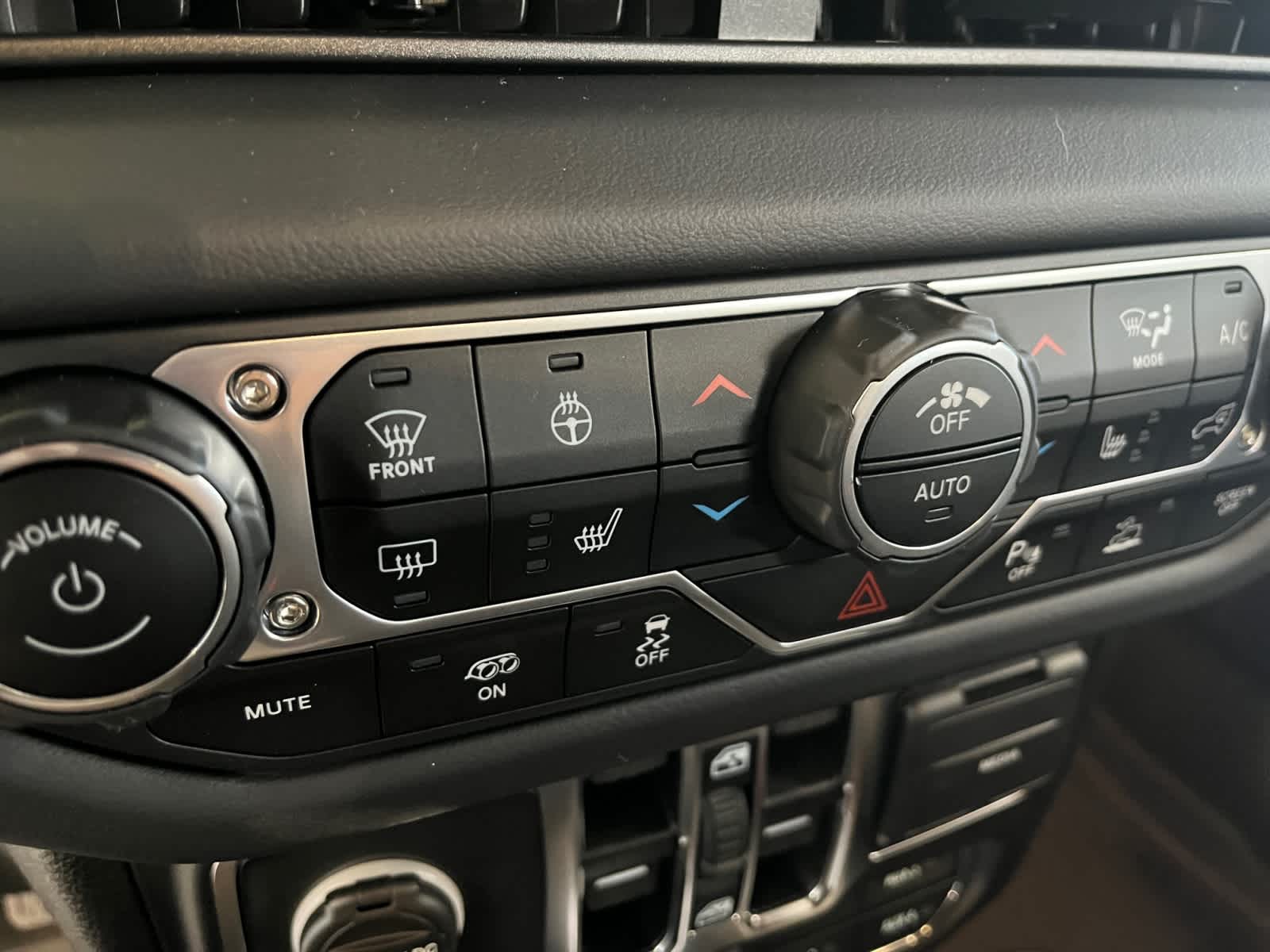 new 2025 Jeep Wrangler car, priced at $97,985