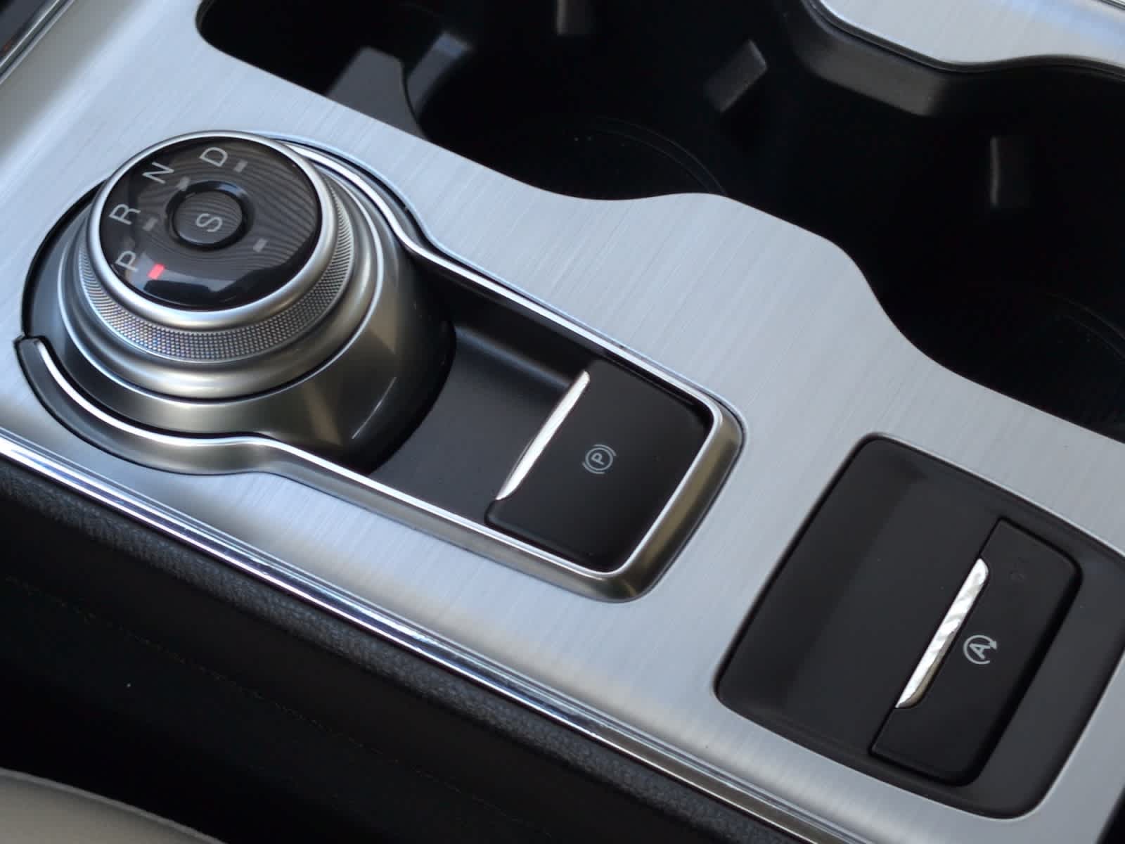 used 2022 Ford Edge car, priced at $26,497