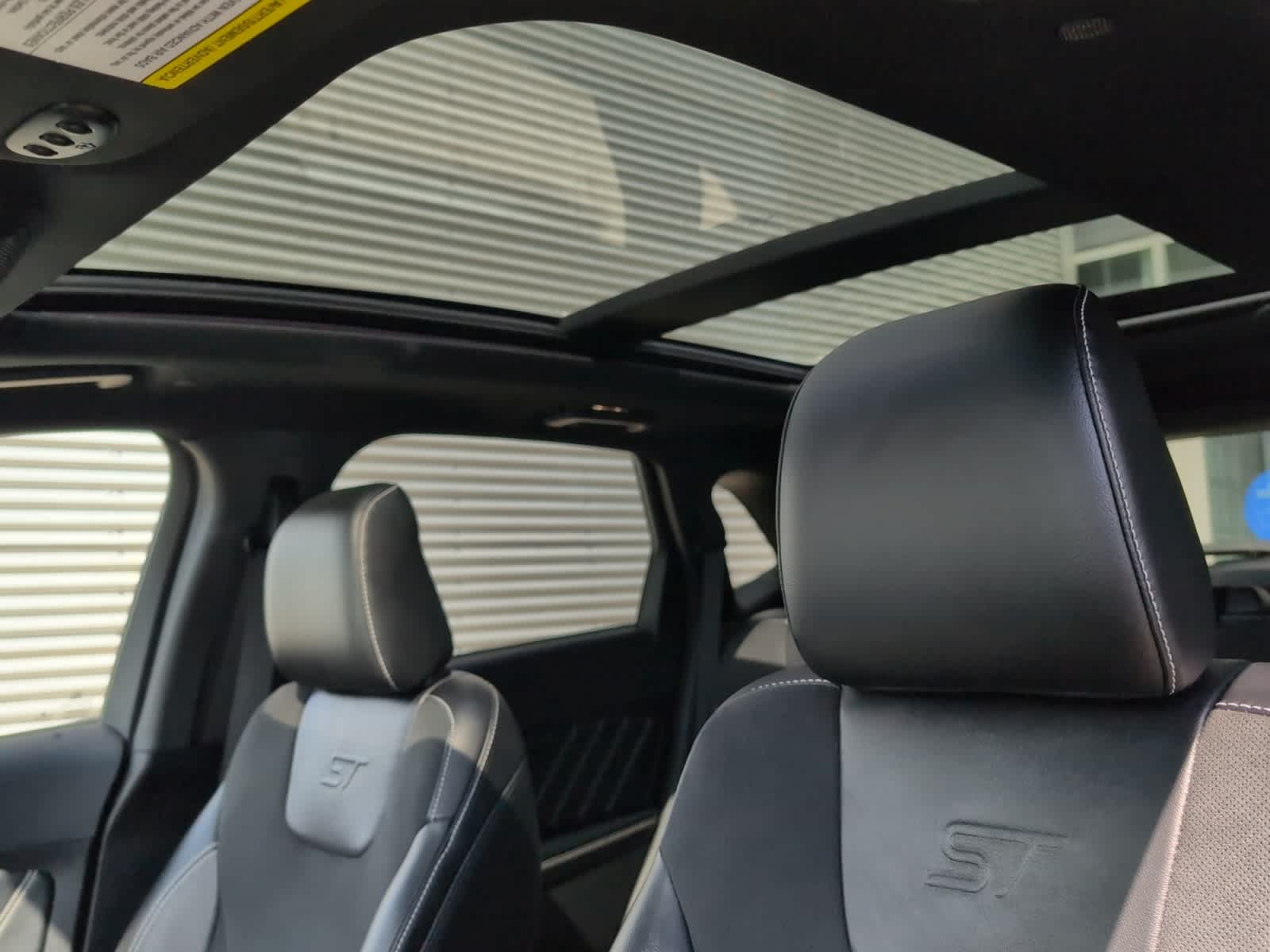 used 2022 Ford Edge car, priced at $31,998