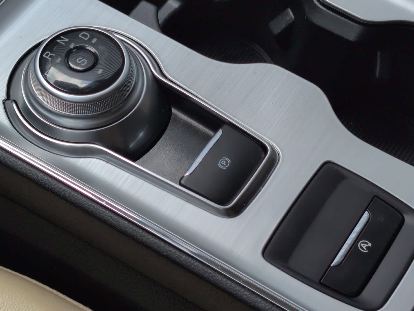 used 2022 Ford Edge car, priced at $27,498