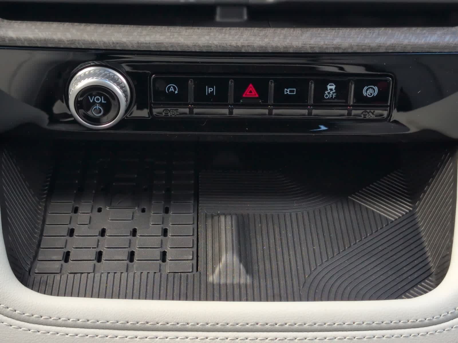 new 2025 Ford Explorer car, priced at $62,040