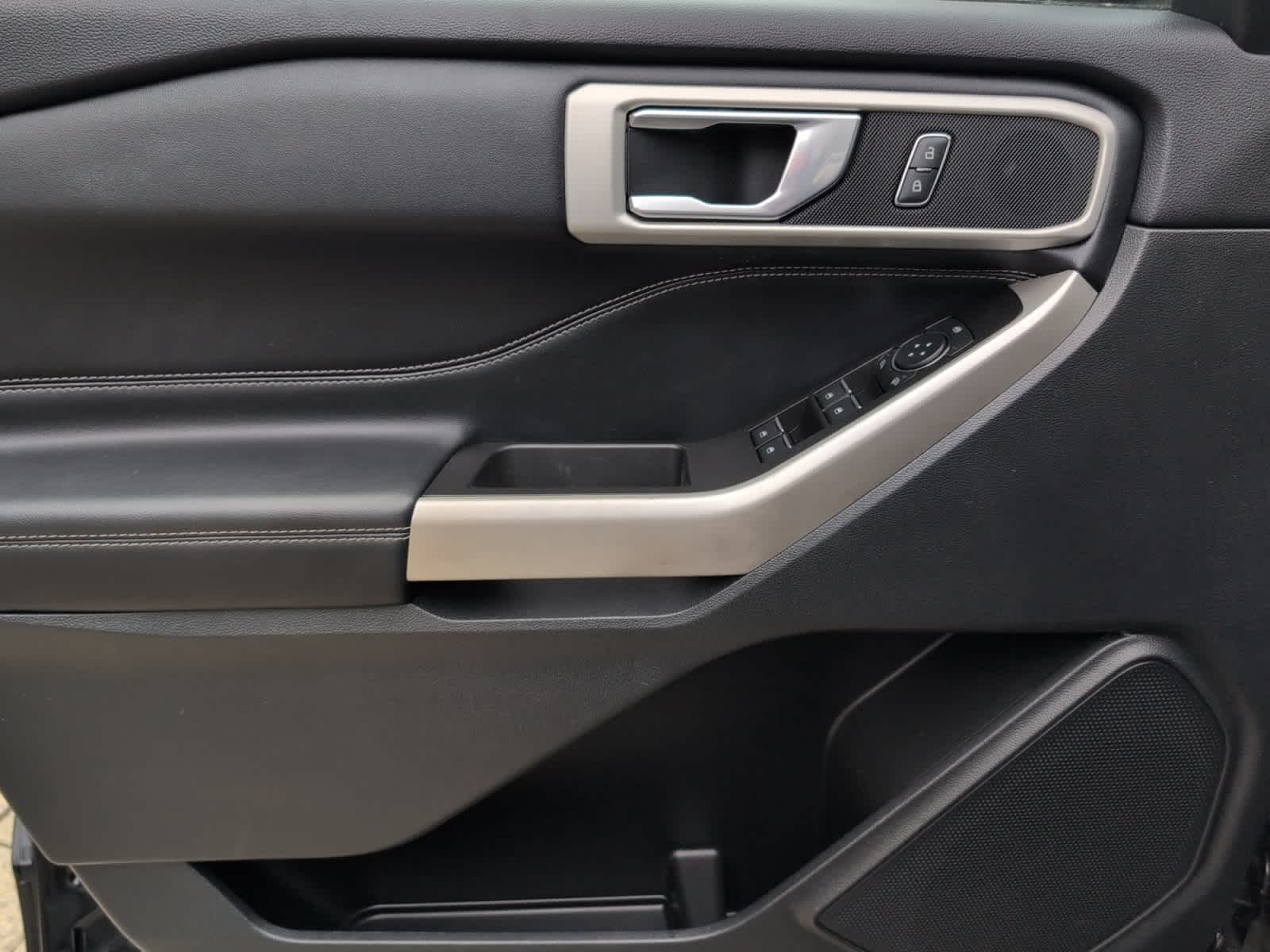 used 2022 Ford Explorer car, priced at $31,497