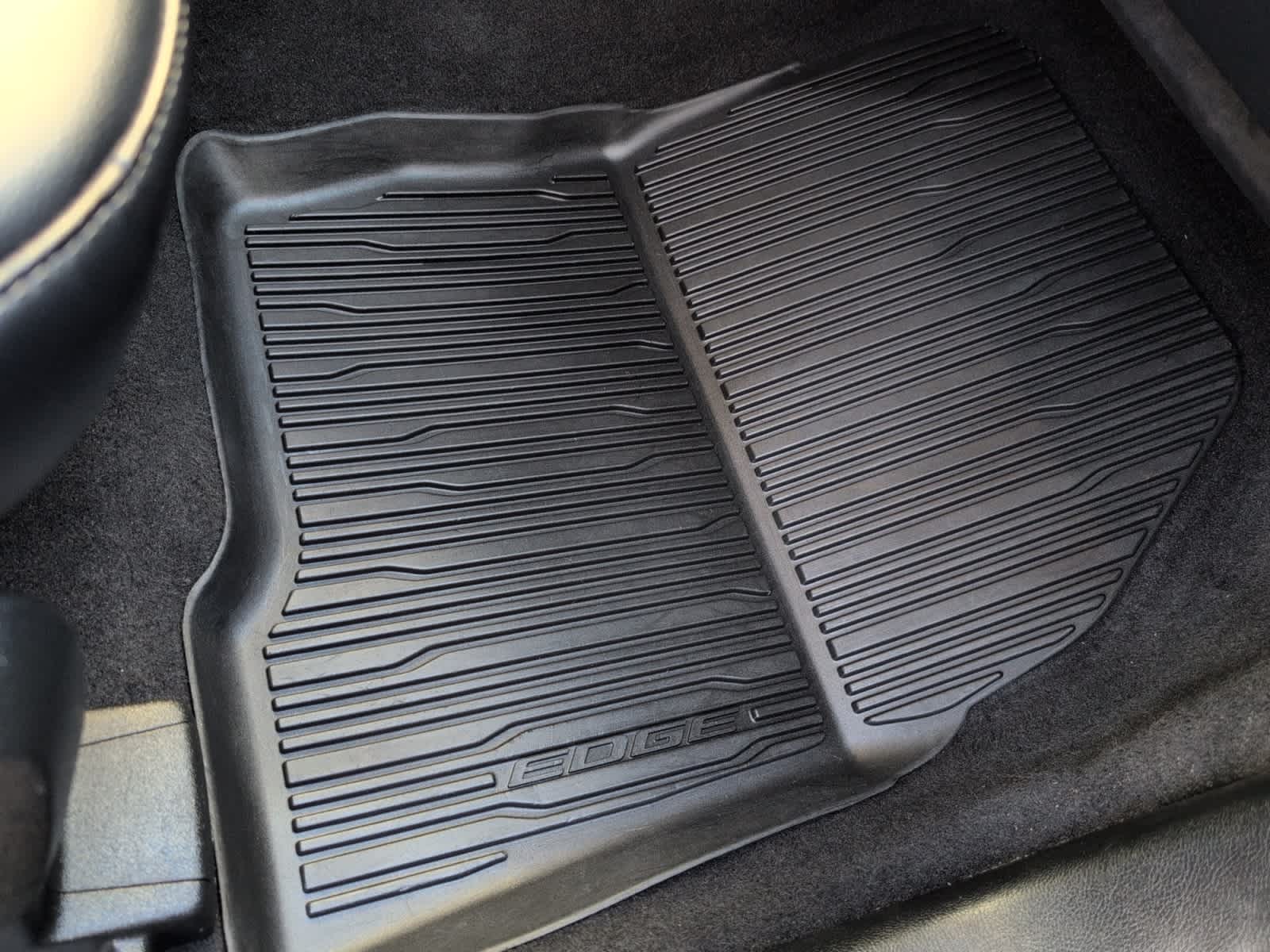 used 2022 Ford Edge car, priced at $26,297