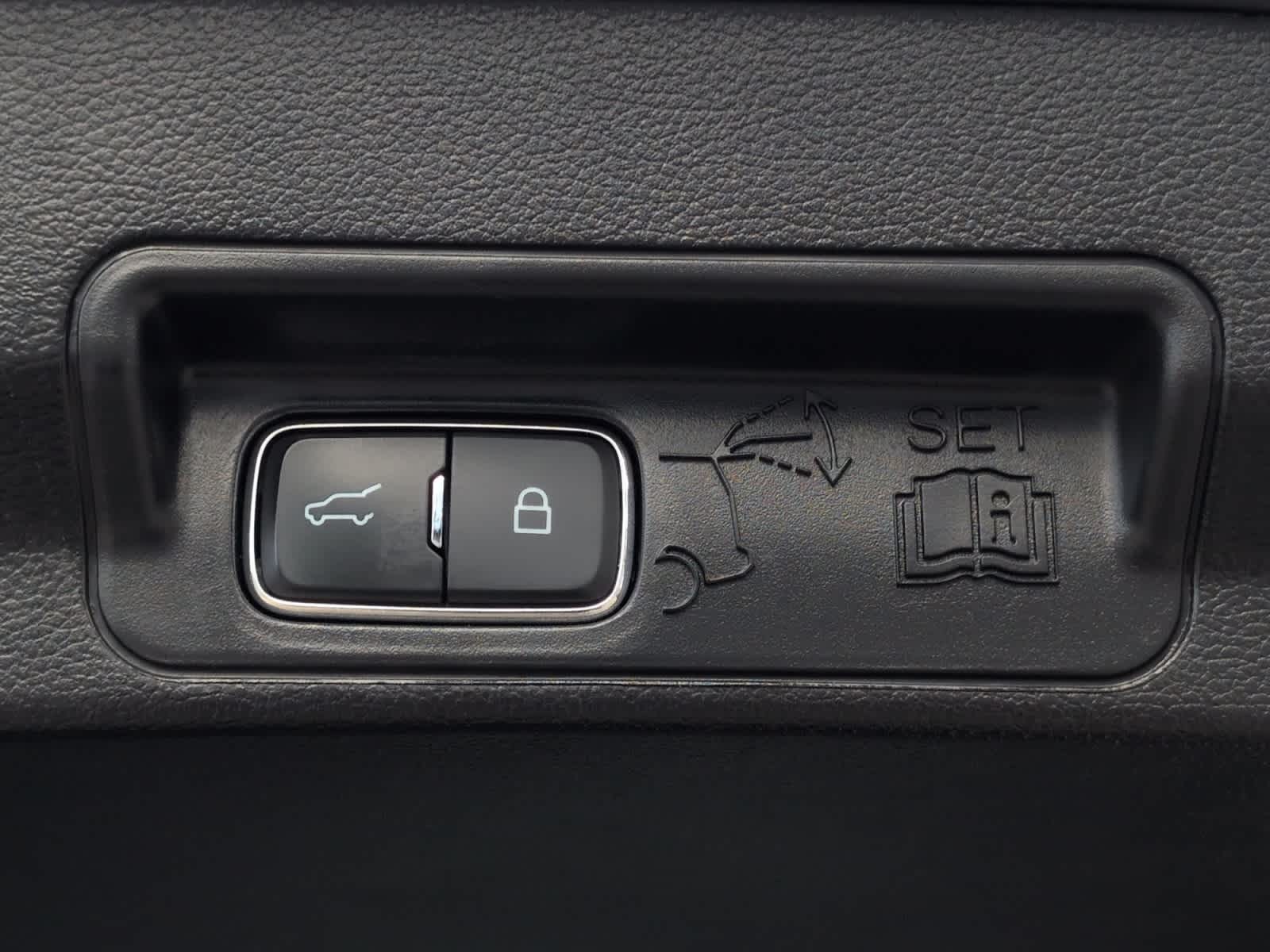 used 2022 Ford Explorer car, priced at $34,297