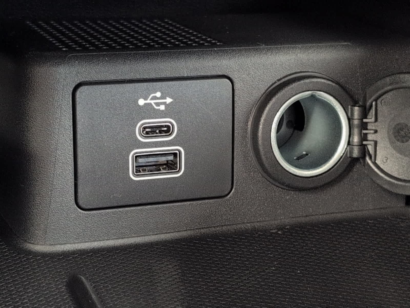 new 2025 Ford Escape car, priced at $35,136