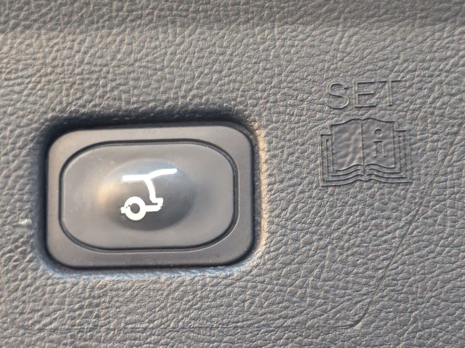 used 2022 Ford Edge car, priced at $28,798