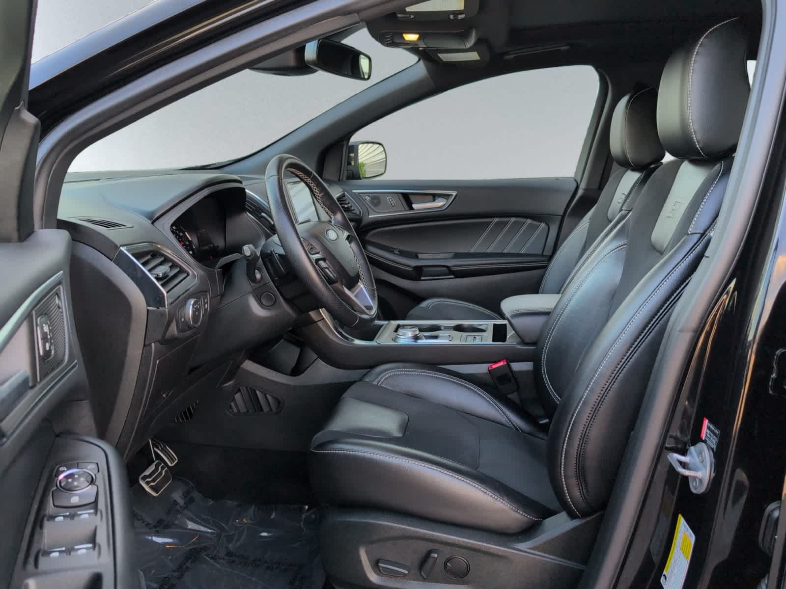used 2022 Ford Edge car, priced at $31,998