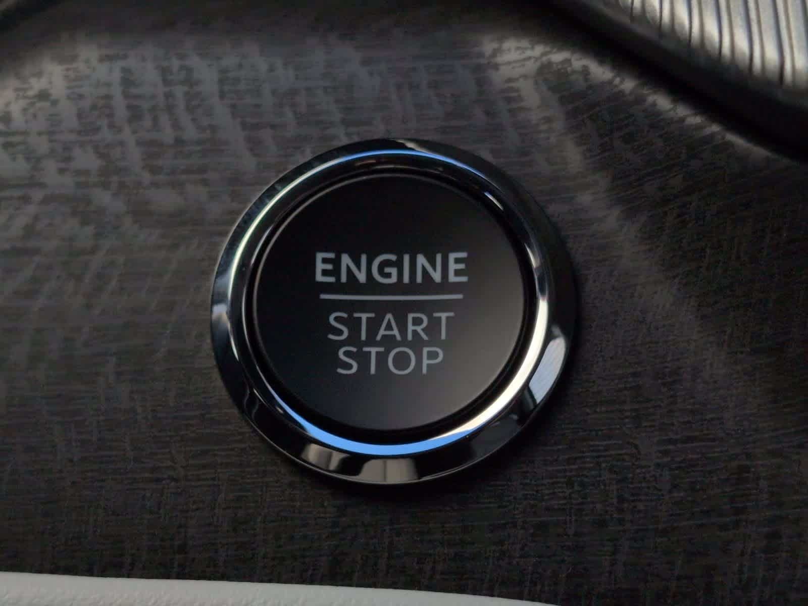 new 2025 Ford Explorer car, priced at $62,795