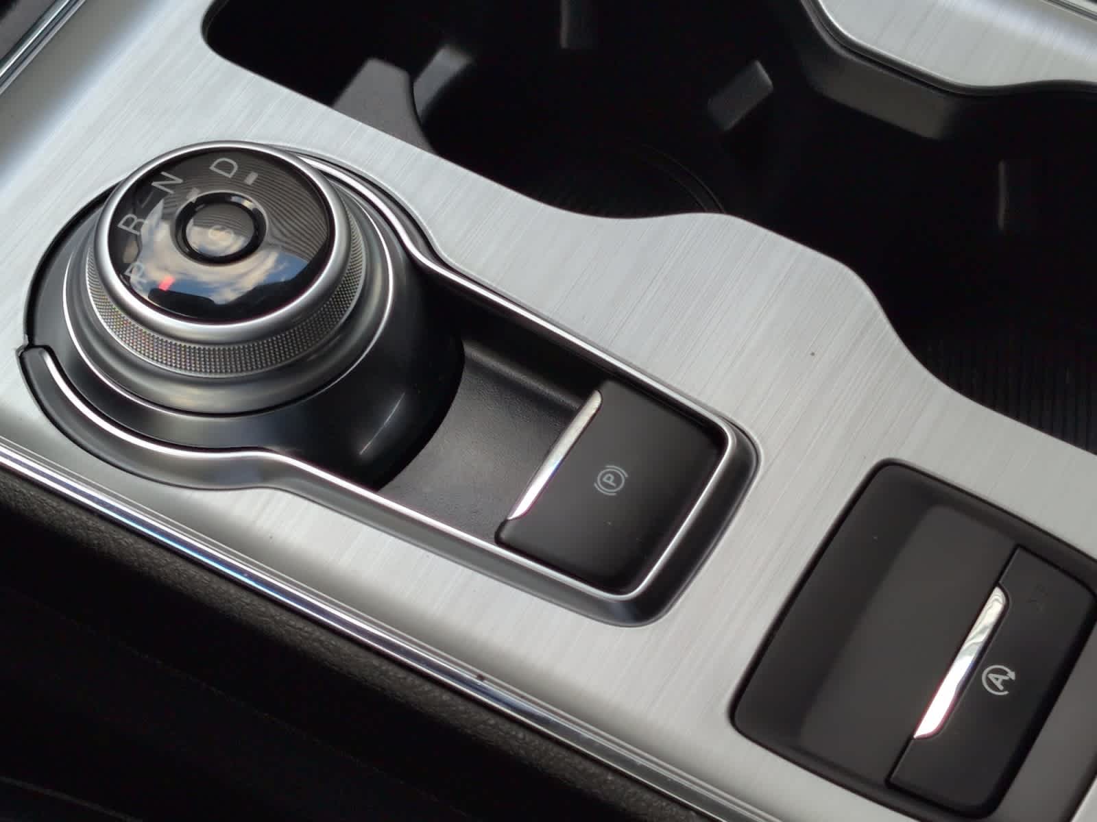 used 2022 Ford Edge car, priced at $27,497