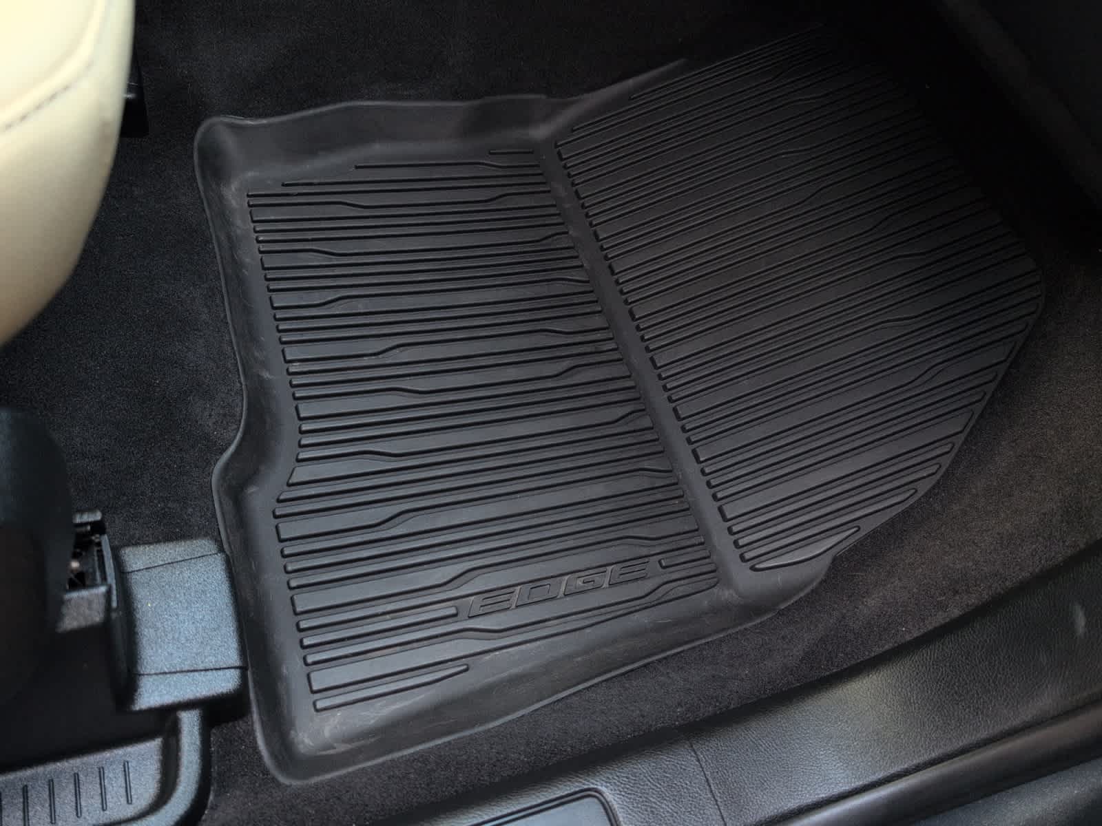 used 2022 Ford Edge car, priced at $26,497