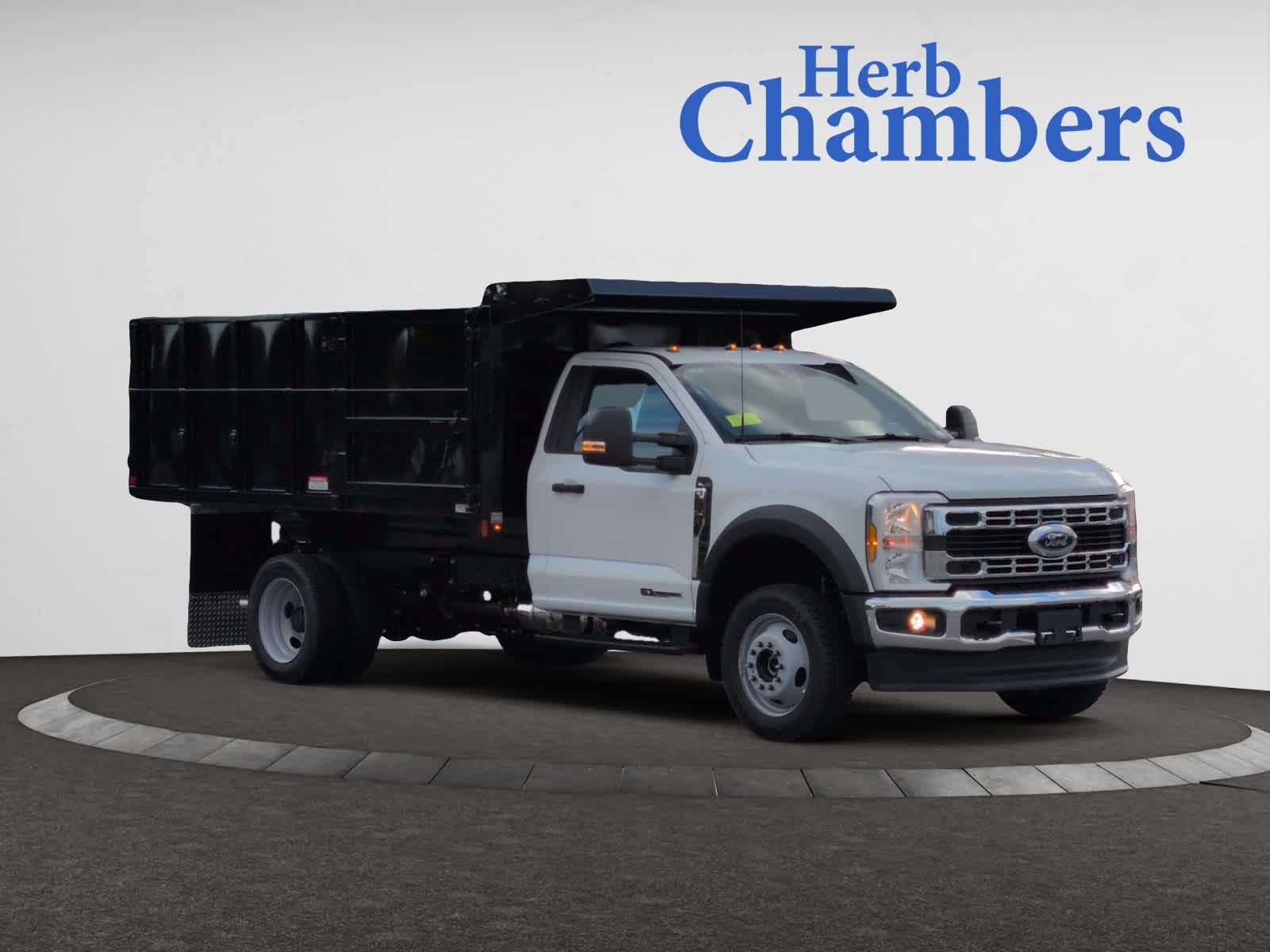 new 2025 Ford Super Duty F-550 DRW car, priced at $97,720