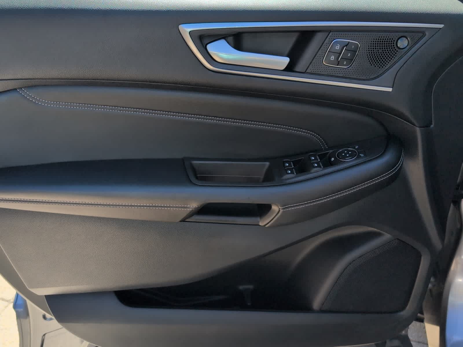 used 2022 Ford Edge car, priced at $28,798