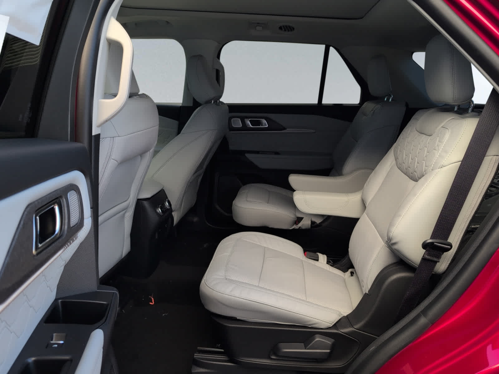 new 2025 Ford Explorer car, priced at $62,040