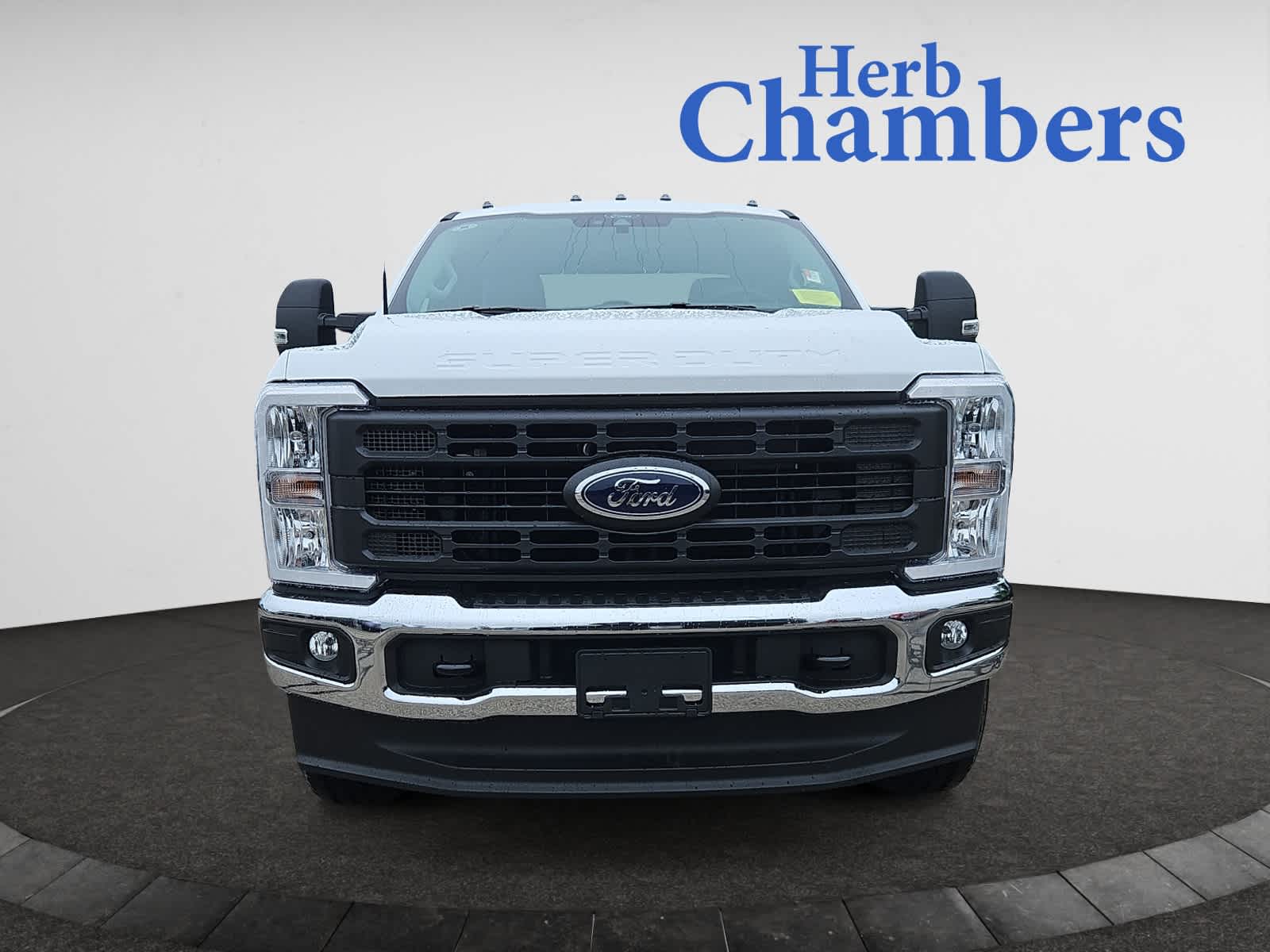 new 2025 Ford Super Duty F-350 SRW car, priced at $54,925