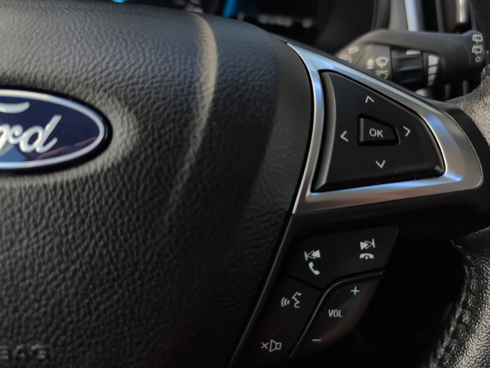 used 2022 Ford Edge car, priced at $26,297